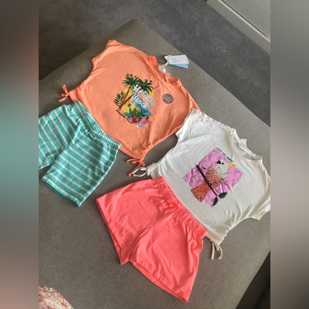 Girl clothes set of 2 size 8-10 H&M, Gap